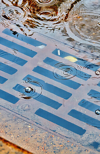 https://blockeddrainsbeldon.com.au/uploads/2025/07/stormwater-drains-58152.jpg